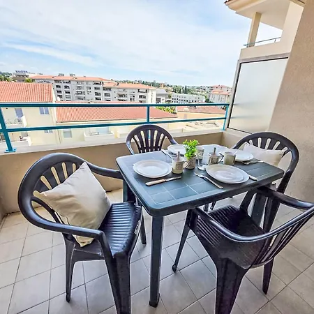 Les Pins Bleus-3 By Interhome 아파트 *