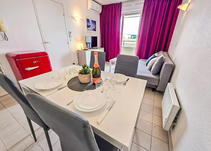 Les Pins Bleus-3 By Interhome Appartement